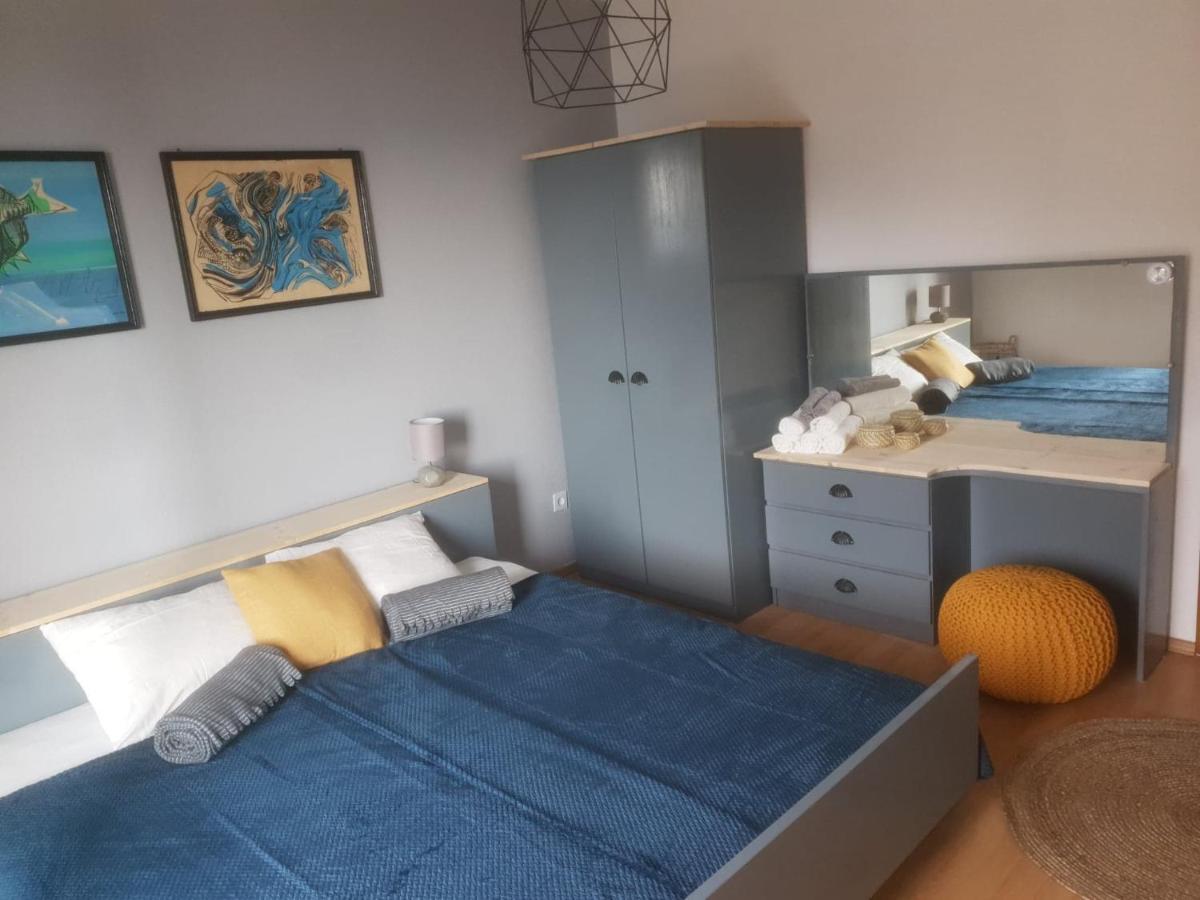 Apartments Asija Brela Zewnętrze zdjęcie