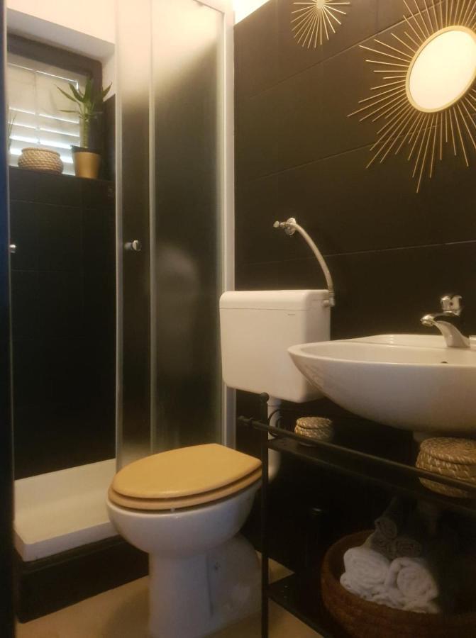 Apartments Asija Brela Zewnętrze zdjęcie