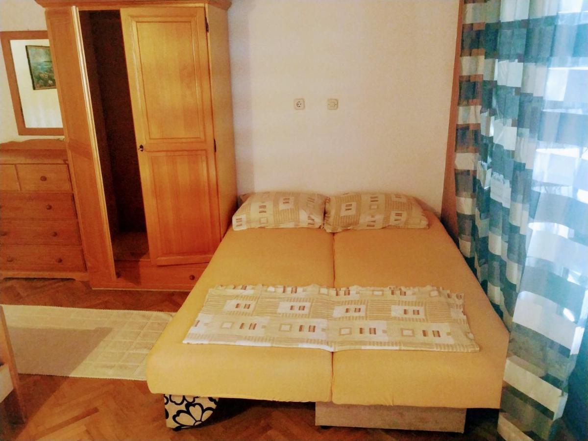 Apartments Asija Brela Zewnętrze zdjęcie