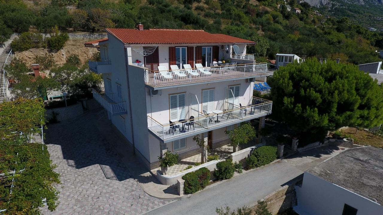 Apartments Asija Brela Zewnętrze zdjęcie