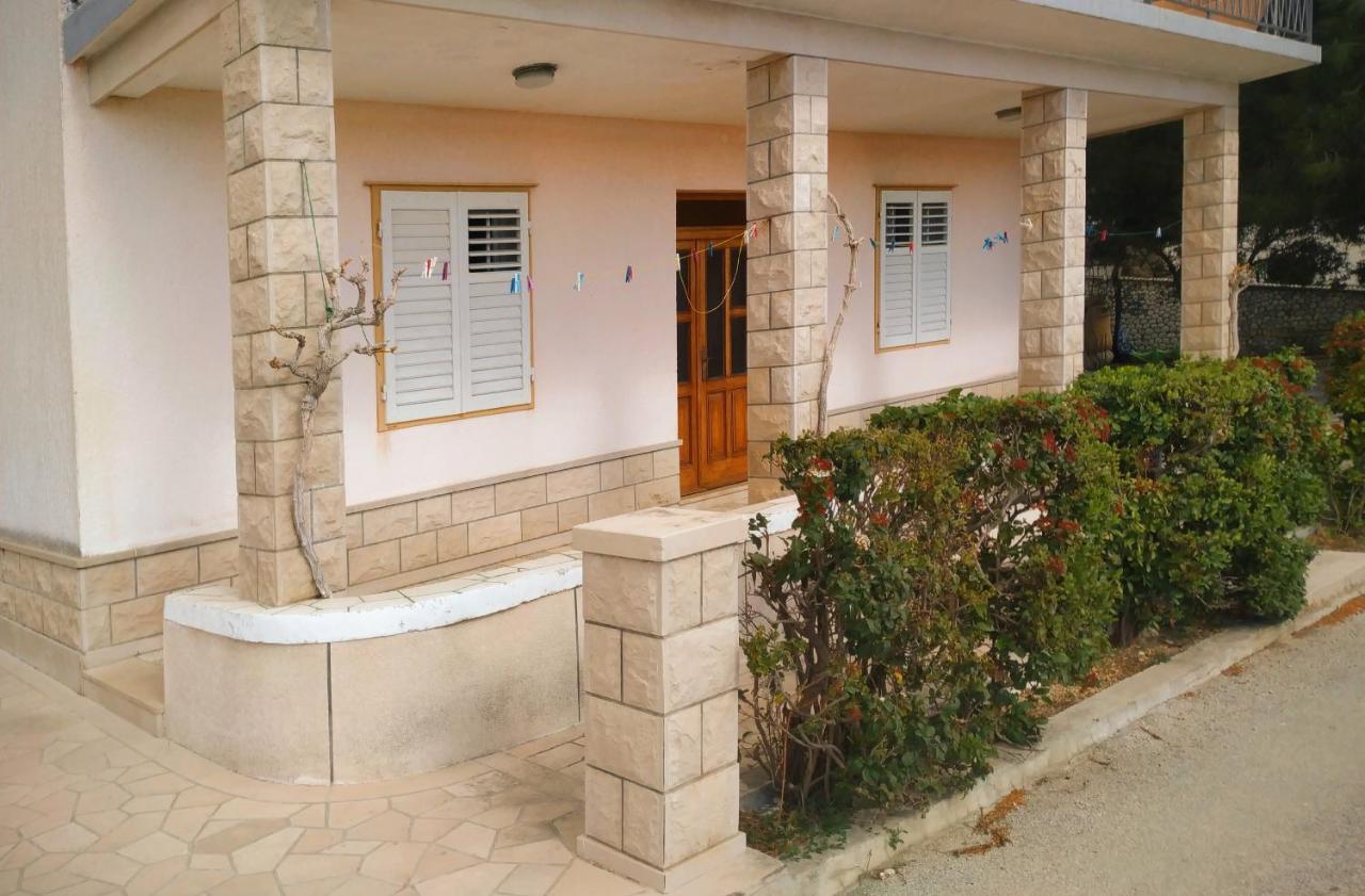 Apartments Asija Brela Zewnętrze zdjęcie