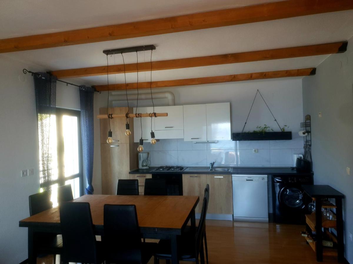 Apartments Asija Brela Zewnętrze zdjęcie