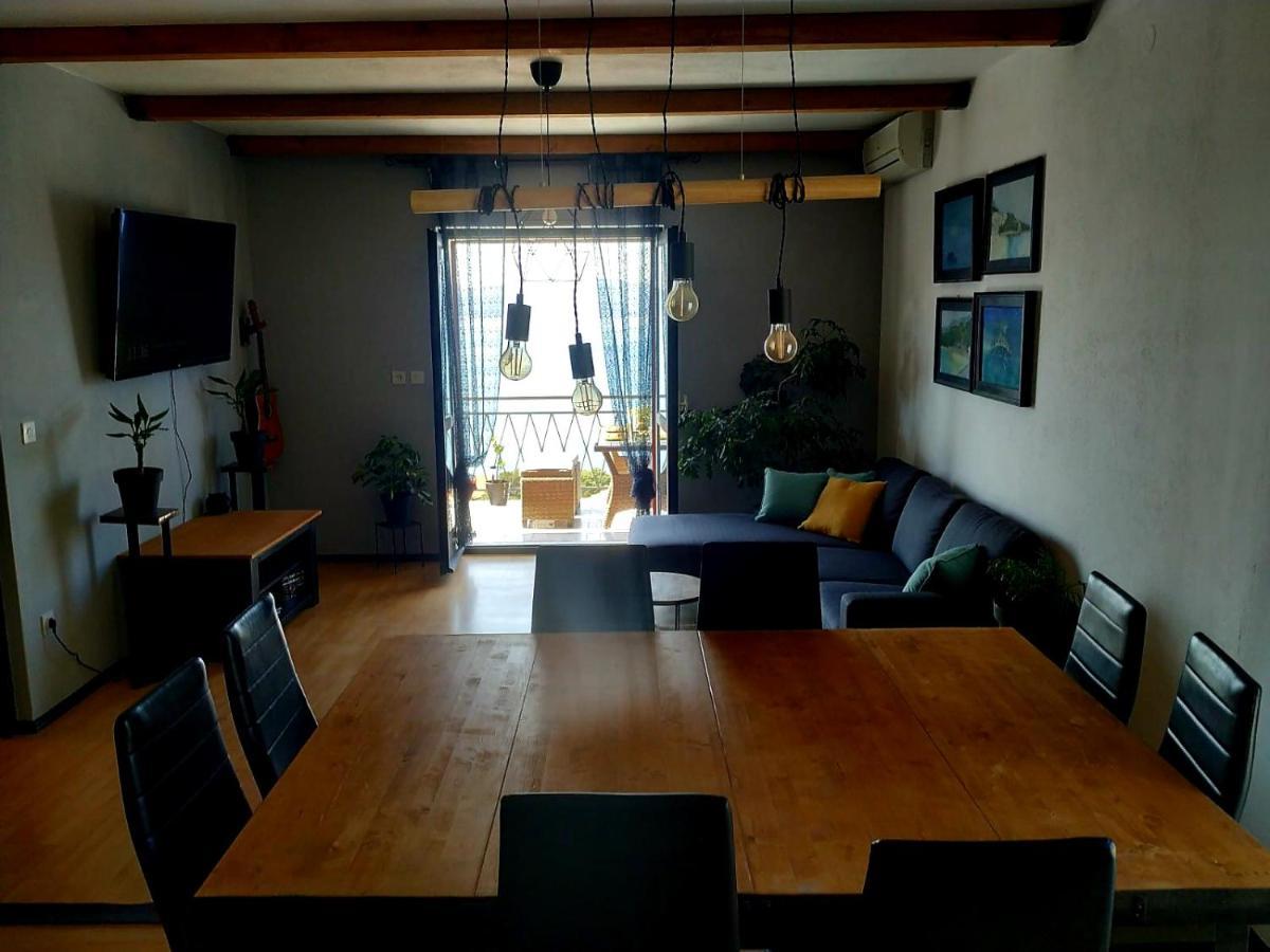 Apartments Asija Brela Zewnętrze zdjęcie